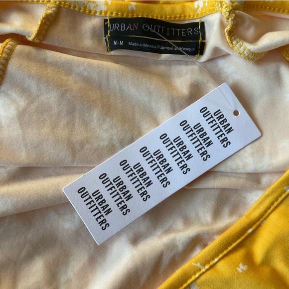 NWT UO Urban Outfitters Julia Tiered Ruffle Frock Mini
Dress in Yellow Sz M - Picture 9 of 16